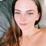 Os cães de cadáveres foram trazidos como uma busca por um adolescente desaparecido, Pheobe Bishop continua