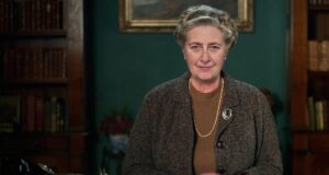 Captura de tela do site da BBC Maestro mostrando o curso de redação de Agatha Christie