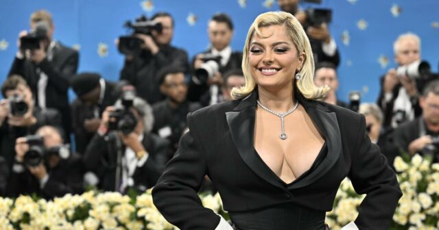 Baby Rexha responde ao insulto de Gala Met of Azealia com uma admissão dolorosa: "Talvez agora você pense duas vezes".



