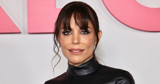 Bethenny Frankle jura para este soro de vitamina C acessível para uma pele mais brilhante e mais gorda



