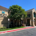 Big East Bay Hotel engolido por inadimplência maciço em todo o país é comprado