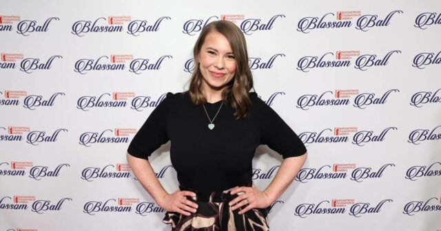 GetTyimages-2152523902 Bindi Irwin abre sobre lutas de saúde antes da cirurgia de emergência