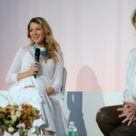 Nova York, NY - 19 de abril: (LR) Elaine Lively, Blake Lively e Eric Lively participam
