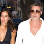 Ines de Ramon e Brad Pitt são vistos em 8 de setembro de 2024 na cidade de Nova York.