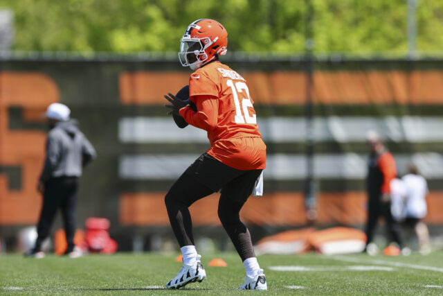 Browns's Sanders FaceCars Major em OTAs

