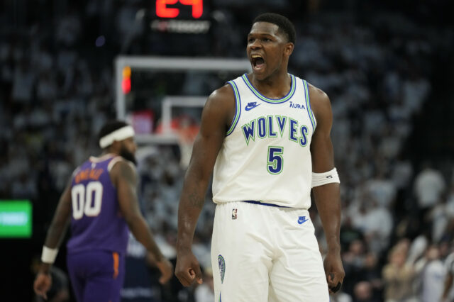 Campeão da NBA diz que Timberwolves deve ter como alvo esta estrela C de Anthony Edwards

