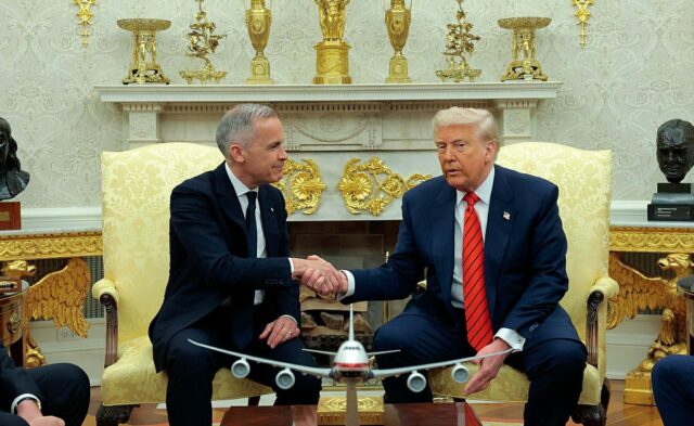 Carney suaviza sua linha em Trump



