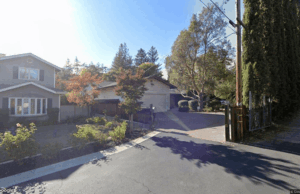 Casa de três quartos em Monte Sereno vende por US $ 5,4 milhões 18080 Arlee Drive - Google Street View