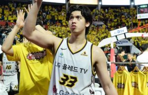 Changwon, com Carl Tamayo em forma vermelha, está a uma vitória do campeonato KBL Carl Tamayo KBL Finals Changwon LG Sakers