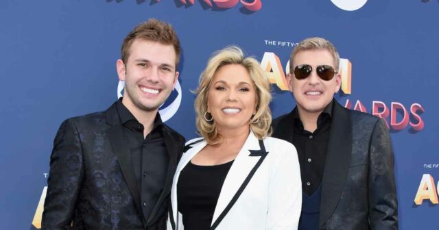 Por que o presidente Donald Trump perdoou Todd e Julie Chrisley no meio da prisão bancária Gettyimage 663851752 2196824430