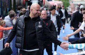 Chelsea vs Liverpool: Premier League Live Score, Atualizações e relatórios de equipe quando o Guardian of the Honorary Office está esperando os campeões recentemente coroados Chelsea vs Liverpool: Premier League Live Score, Atualizações e relatórios de equipe quando o Guardian of the Honorary Office está esperando os campeões recentemente coroados