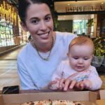 Lauren Ingrid Flanigan, 32, foi presa na terça -feira e a acusou de assassinar sua filha de três anos -Sophia (ambas retratadas)