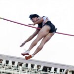 Vaulter de vara Elijah Cole tem seu Hiseye em outro grande torneio.