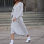 Começa em apenas US $ 19 por 17 tênis elegantes sem esforço que se combinam sem problemas com vestidos