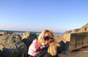 Cornwall é um lugar que eu gostaria de nunca me mudar: perdi meu relacionamento, me disseram para “retornar a Londres” para comprar aveia e agora me leva meio dia apenas para ir a qualquer lugar para turistas para turistas Rebecca Tidy mudou -se com sua noiva e filha jovem para a cabana logo após a vila costeira de St Mawes em 2019