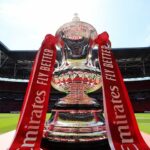 Crystal Palace vs Manchester City - FA Cup final: Pontuação ao vivo, mensagens de equipe e atualizações como: Pep Guardiola toma duas decisões de choque com sua equipe