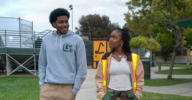 Michael Cooper Jr. como Justin Edwards e Lovie Simone como Keisha Clark 