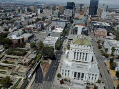 ‘Ele ia nos matar’: caso de assassinato em Oakland rejeitado por ‘evidências insuficientes’ Depois de matar Oakland, a polícia por manutenção, os cidadãos distintos, chegaram a uma mensagem de perdão