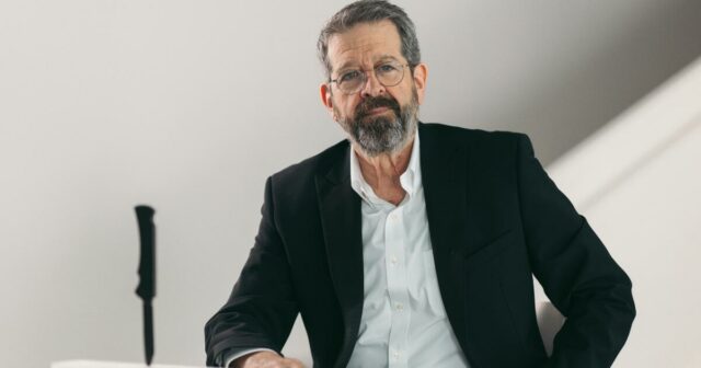 Depois de um momento lendário, o ator Rolf Saxon decidiu aceitar outra 'missão'

