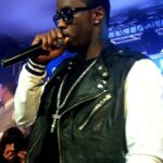 Fotos de choques apareceram de Sean 'Diddy' Combs festas na Playboy Mansion, apenas algumas horas antes de ele overdose de analgésicos em 12 de fevereiro de 2012