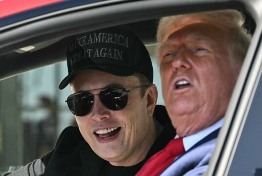 Diz -se que Tesla está procurando um CEO substituto. Elon Musk nega.




