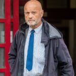 Dizem que o PC Ian Hopkinson, de 63 anos, cometeu crimes de 1992 a 1995