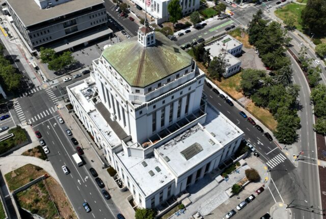 Dois irmãos com o mesmo nome fechados em casos separados Oakland e Anaheim Pimping

