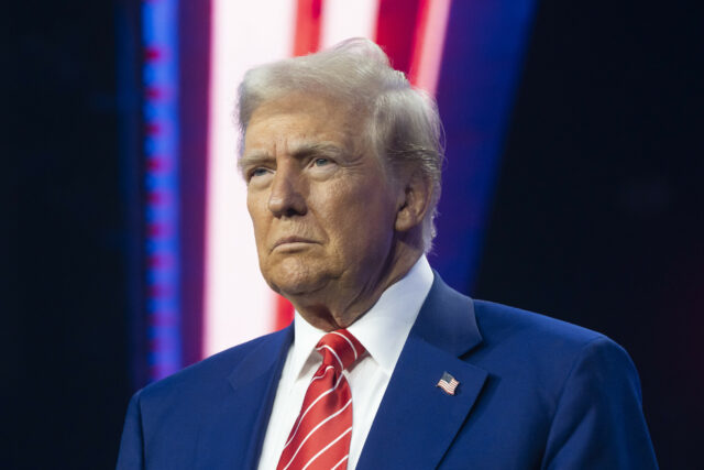Donald Trump prega o resultado das fezes do Steelers QB


