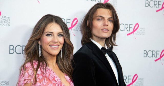 Elizabeth Hurley Promocional O filho Damian Hurley chega às fotos de Bily Ray PDA