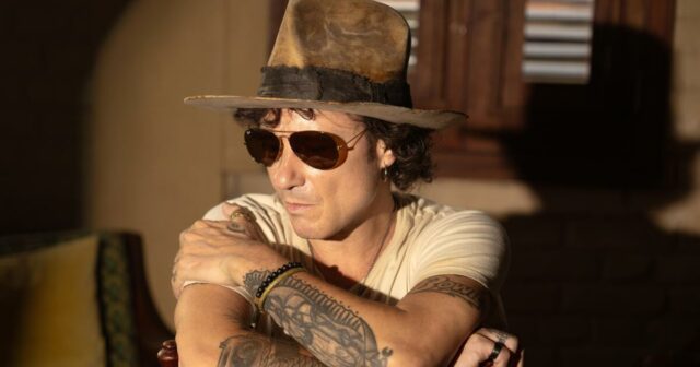 Em Los Angeles, Enrique Bunbury encontrou sua última musa

