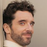 Em caso de problema, os escritores de 'Shrink' retornam ao seu desempenho 'assassino: Michael Urie
