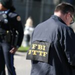 Empregos falsos, papéis falsos: FBI Busts Frauds Immigration gerenciado por nacionais paquistaneses