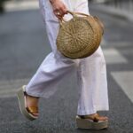 Esta sandália recém -lançada combina o conforto de um sapato com o estilo de um salto
