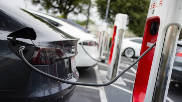 Tesla iPhone -App