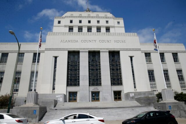 'Eu joguei morto': um homem recebe 16 por um assassinato 'Eu joguei morto': um homem recebe 16 por um assassinato em Oakland durante o roubo de carro