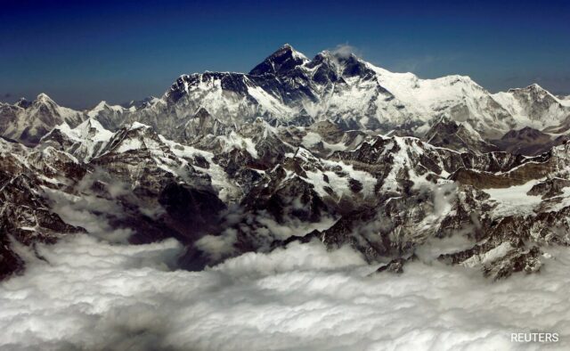"Eu me recusei a descer": dois alpinistas da Índia, as Filipinas morrem no Monte Everest

