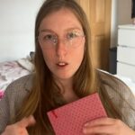 Heather (na foto), uma mãe de Lancashire, compartilha uma lista de bandeiras vermelhas que ela disse que os pais deveriam ter cuidado ao escolher um jardim de infância para seu filho