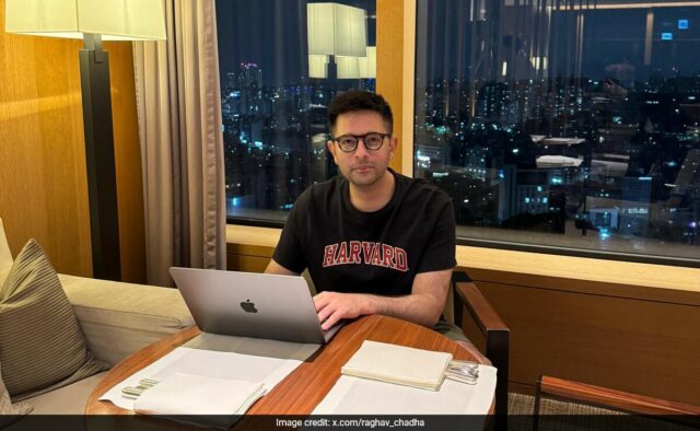 "Eu uso minhas cores": o ass harvard de Raghav Chadha "Eu uso minhas cores": o ass harvard de Raghav Chadha depois de proibir estudantes estrangeiros de Trump