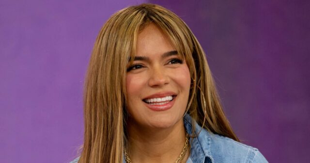 Exclusivo: Karol G compartilha o significado de sua nova cor de cabelo e sua conexão com um novo documentário



