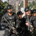 Quais programas de televisão foram cancelados várias vezes antes da decisão permanecer da SWAT no 7th Heaven