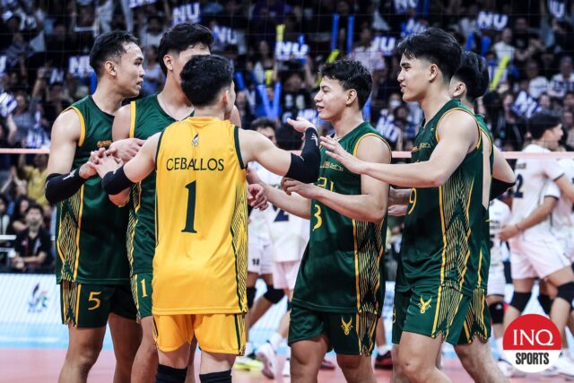 UAAP As finais do torneio de vôlei masculino contra o Feu Tamaraws Nu Bulldogs na temporada 87.
