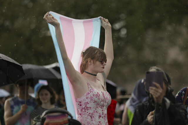 Gays mais em comum com pessoas heterossexuais que transferem Tran: a enquete

