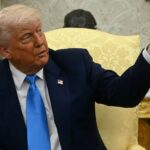 "Get Out Of Here": Trump bate um repórter através do Qatari Jet Question