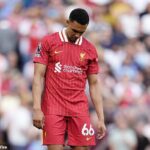 Trent Alexander-Arnold teve uma tarde ruim no domingo, quando Liverpool desenhou com o Arsenal