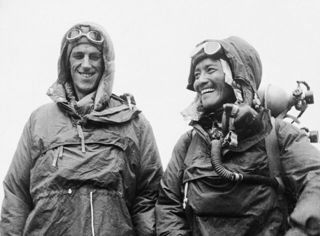 Hoje na história: 29 de maio, Hillary e Norgay primeiro ao Monte Summit Everest

