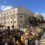 Ativistas exigem limitação do número de turistas para evitar a superlotação e recursos exaustos