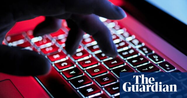 Homem que colocou imagens deepfake de mulheres australianas proeminentes poderia ser confrontado com uma multa de US $ 450.000

