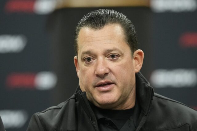 Horóscopos 20 de maio de 2025: Tony Stewart, você precisa de um Jack para acalmar seus nervos

