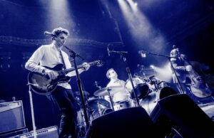 Howelldevine mantém a área da baía com uma série de shows Howelldevine mantém a área da baía com uma série de shows