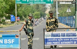 O Paquistão afirma ter iniciado uma série de ataques a objetivos militares indianos Índia atinge campos terroristas no Paquistão